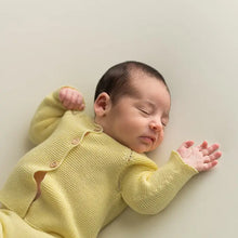 Load image into Gallery viewer, Newborn Pack links soft yellow