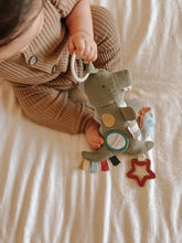 Load image into Gallery viewer, Bitzy Traveler™ (Dinosaur)