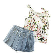 Load image into Gallery viewer, Knot Shoulder Floral Vest