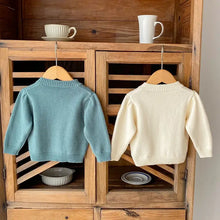 Load image into Gallery viewer, Annie & Charles® knitted jacket FLOWERS (Beige)