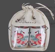 Load image into Gallery viewer, Baby leather sleeper -Bee