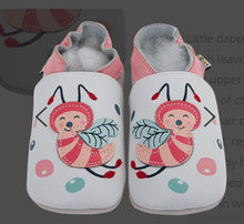 Load image into Gallery viewer, Baby leather sleeper -Bee