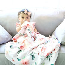 Load image into Gallery viewer, Premium baby and toddler blanket-peach floral