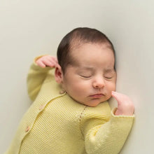 Load image into Gallery viewer, Newborn Pack links soft yellow