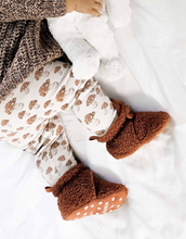Load image into Gallery viewer, Sherpa Snap Booties Ginger