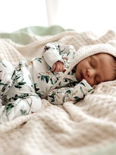 Load image into Gallery viewer, Snuggle Honey Eucalypt Organic Growsuit