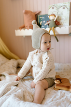 Load image into Gallery viewer, 'DAINTY FLORAL' - PREMIUM MUSLIN CRIB QUILT & SHAM SET