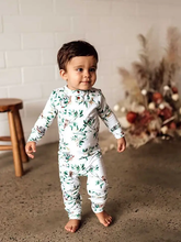 Load image into Gallery viewer, Snuggle Honey Eucalypt Organic Growsuit