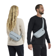Load image into Gallery viewer, Thule EnRoute - sling bag 2L soft blue/darkest blue
