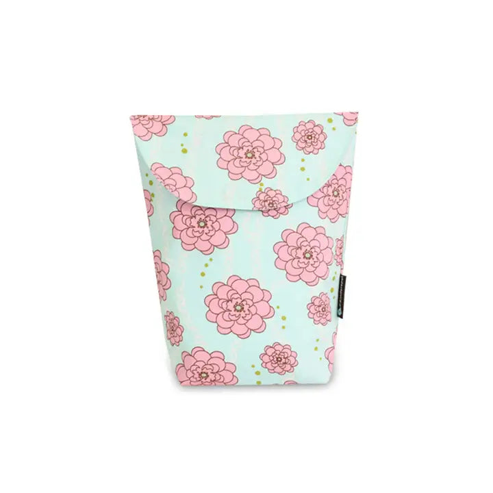 Waterproof Diaper Pouch / Accessory Storage Bag (Blooming Chain)