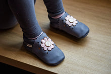 Load image into Gallery viewer, Baobaby Soft Sole Baby Shoes, Classics, Daisy
