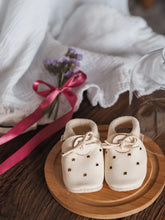 Load image into Gallery viewer, Baobaby soft baby shoes, Stars white
