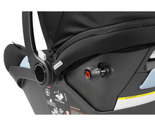 Load image into Gallery viewer, PegPerego Primo Viaggio Lounge on Wheels (True Black)
