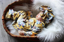 Load image into Gallery viewer, Mustard baby gown and bow headband
