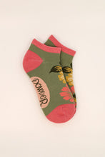 Load image into Gallery viewer, Vintage flora trainer socks- sage
