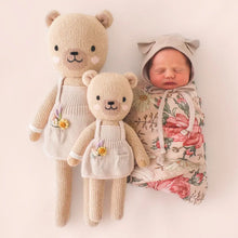 Load image into Gallery viewer, Goldie the honey bear, gives 10 meals (20 inches)
