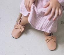 Load image into Gallery viewer, Baobaby Soft Sole Baby Shoes, Pirouettes, Powder
