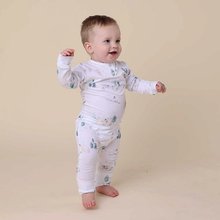 Load image into Gallery viewer, Snuggle Honey arctic organic growsuit  (6-12 months)
