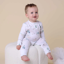 Load image into Gallery viewer, Snuggle Honey arctic organic growsuit  (6-12 months)
