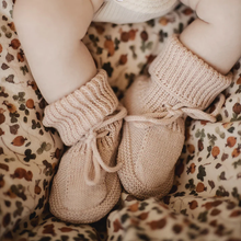 Load image into Gallery viewer, Saga Copenhagen Baby Booties - Mellow rose
